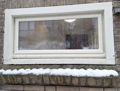 Nieuw glas geplaatst met nette afwerking